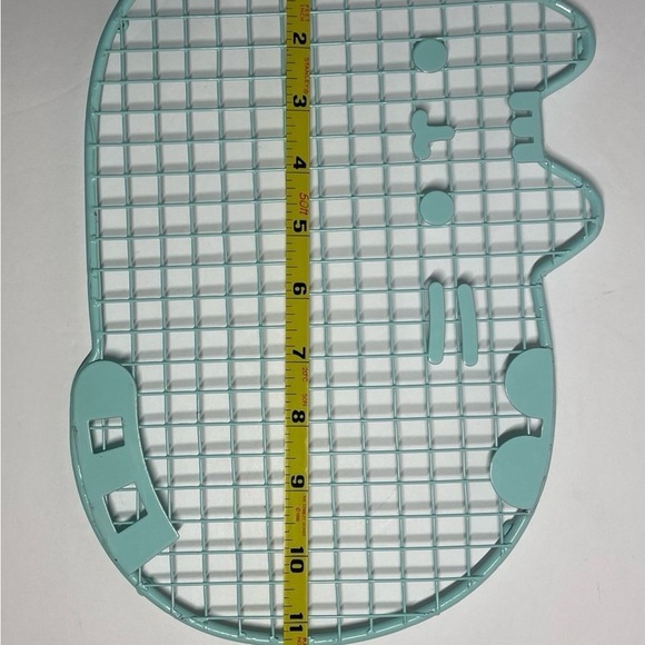 Pusheen Box Exclusive Metal Kitty Cat Blue Cooling Rack - Picture 3 of 4